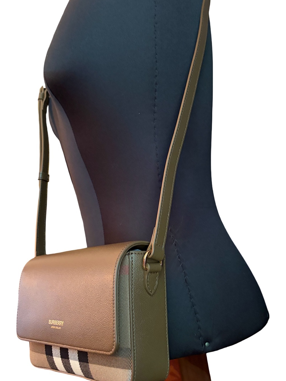 Burberry Hampshire Small Brown House Check & Leather Crossbody Bag Reg $1,150 - Picture 9 of 15